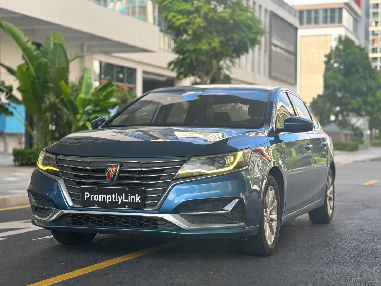 ROWE EI6 front three-quarter view