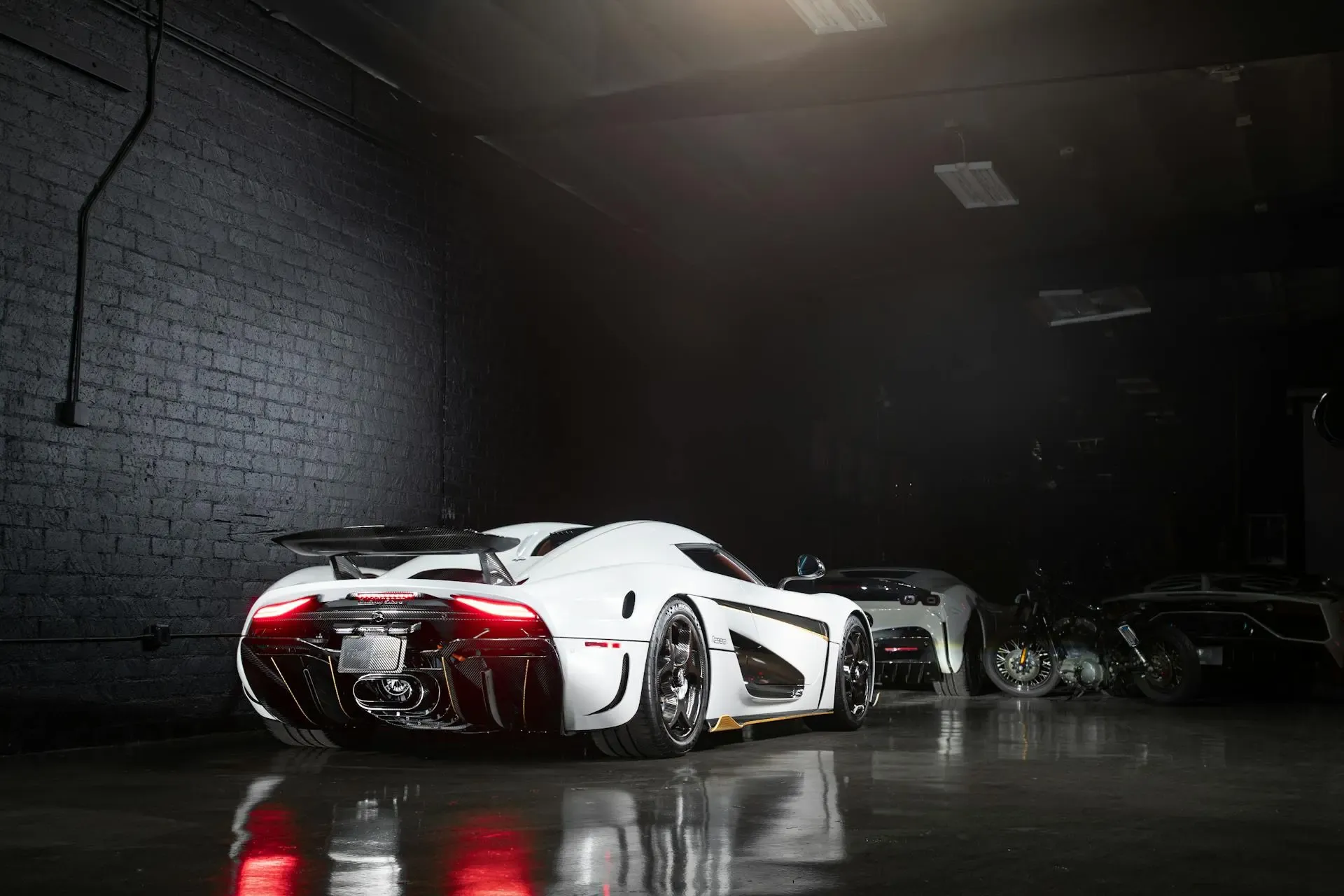 Discover the Elegance of Luxury Cars at HyperDrive